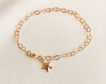 Star Charm Bracelet, Dainty Celestial Bracelet, Gold Filled Chunky Chain Bracelet, Girlfriend Gift Idea, Minimalist Jewelry