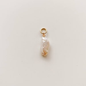Biwa Pearl Hoop Pendant Charm for Earrings or Necklace 14k Gold Filled, Hoop Earring Charm, Baroque Pearl Pendant,  Personalized Jewelry