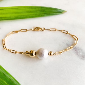 Gold Pearl Bracelet - Gold Fill Bracelet - Gold Layering Bracelet - Gold Bracelet for Women - Simple Gold Bracelet - Beaded Bracelet