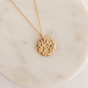 Gold Hammered Necklace, 14k Gold Necklace, Hammered Disc Necklace, Simple Gold Pendant Necklace Gift for Her Gold Filled