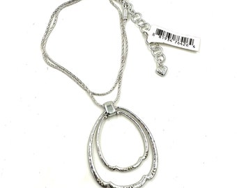 Collar vintage de plata BRIGHTON con colgante doble en flor.