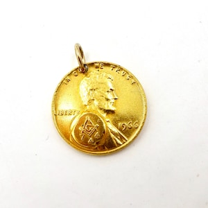 Vintage 1966 Masonic Lodge 744 Gold Plated Penny Token image 5