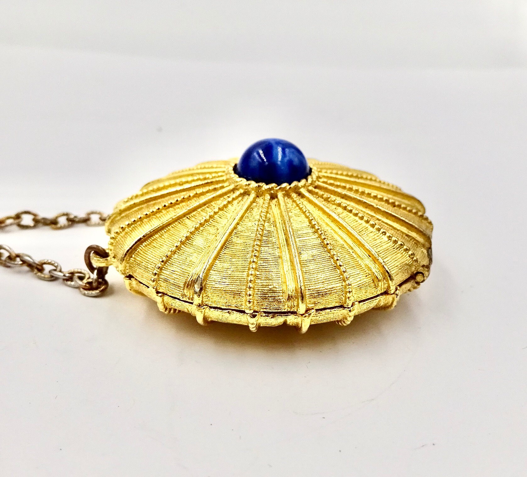 Vintage ESTEE LAUDER COMPACT Solid Perfume Locket Pendant Etsy