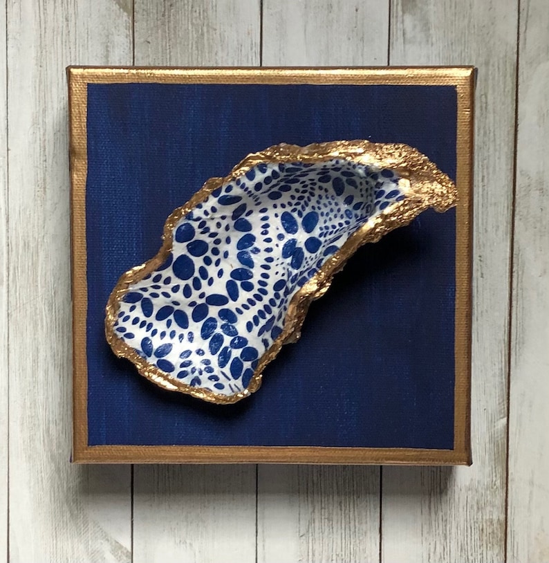 Hand Painted Oyster Shell Canvas 6x6, Navy Blue Coastal Wall Art with Gold Trim, Beach House Nautical Artwork, Coastal Beach Decor image 6