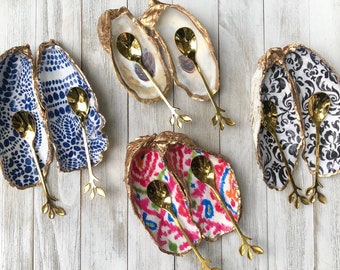 Coastal Shell Salt and Pepper Dishes, Beach House Kitchen Decor, Oyster Shell Condiment Dishes, Coastal Hostess Gift