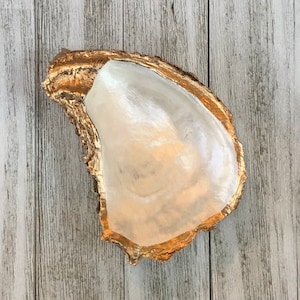 Pearl White Oyster Shell Ring Dish, Beachy Wedding Favors, Gifts for Bride, Small Coastal Trinket Dish, Nautical Flat Lay Props