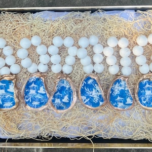 Blue and White Napkin Rings, Oyster Shell Napkin Rings, Chinoiserie Napkin Holders, Housewarming Gift, Coastal Table Decor