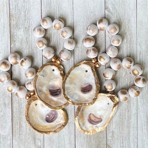 Oyster Shell Napkin Rings, Coastal Napkin Rings, Napkin Holders, Beach Themed Gifts,  Wedding Table Decor, Housewarming Gift, Hostess Gift