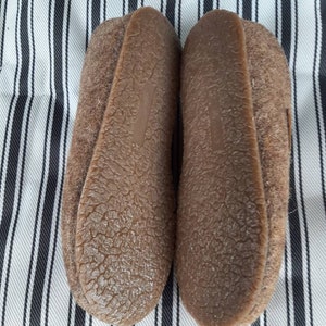 Womens Ladies Warm Slippers Natural Wool Felt Handmade Slip On Mules Beige Arch Support Lightweight Comfy Eco Gift Indoor Rubber Sole UK image 4