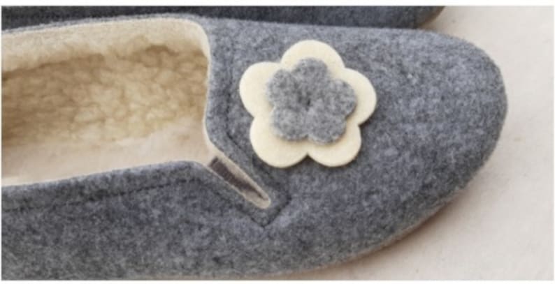 Ladies Women Grey Felted Flower Detail Slippers Wide Handmade Real Wool Felt Warm Shoes Ballerinas Mothers Day Gift UK Seller zdjęcie 4