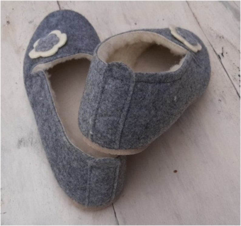 Ladies Women Grey Felted Flower Detail Slippers Wide Handmade Real Wool Felt Warm Shoes Ballerinas Mothers Day Gift UK Seller zdjęcie 3