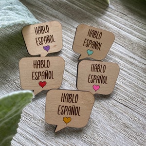 Hablo Español call out pin| work pin| volunteer pin| bilingual pin