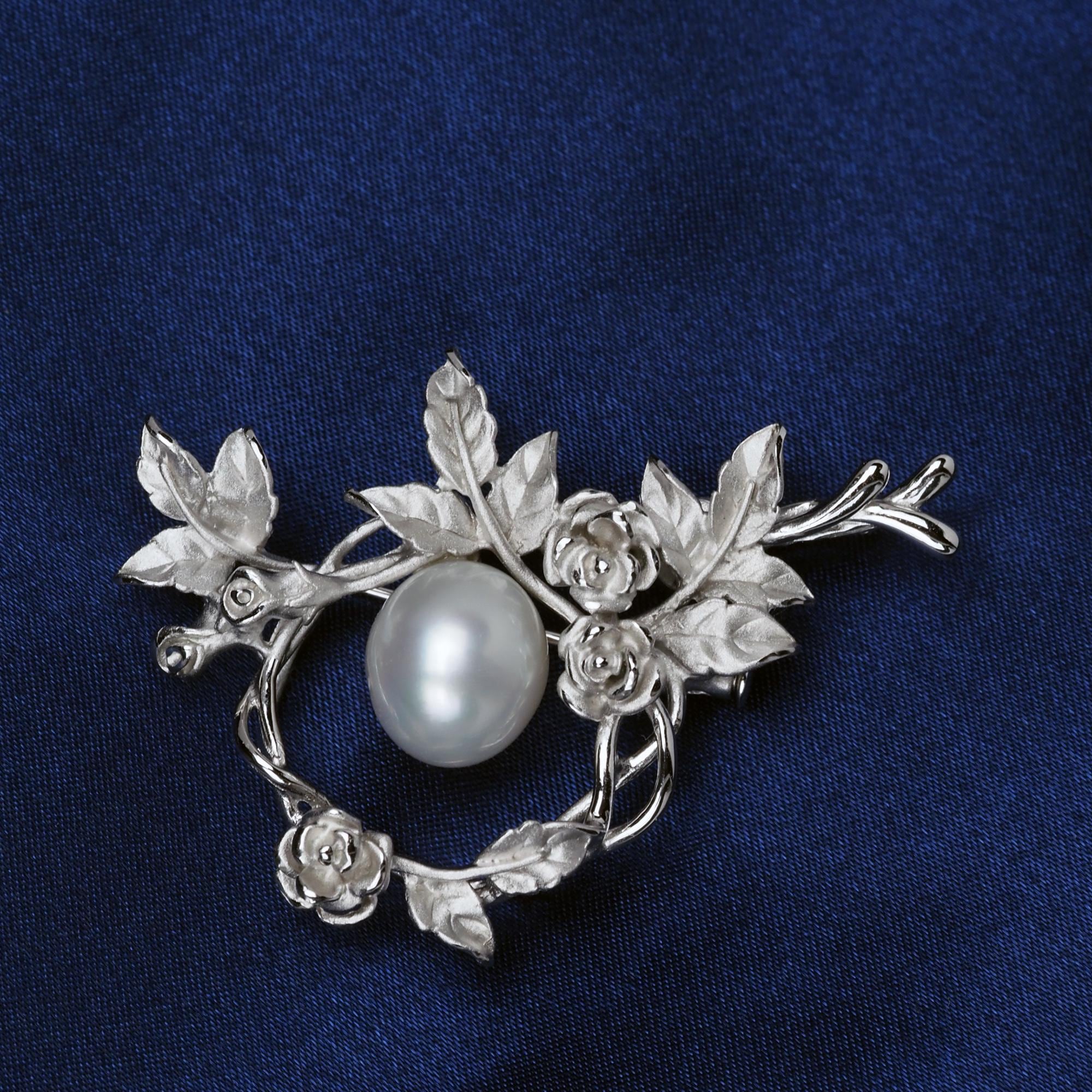 Sterling Silver South Sea Pearl Botanical Brooch, Oval Blueish