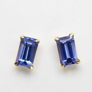 18K Solid Gold Natural Tanzanite Stud Earrings, 0.56ct Bucket Cut AAAA Quality, Gemstone Earrings