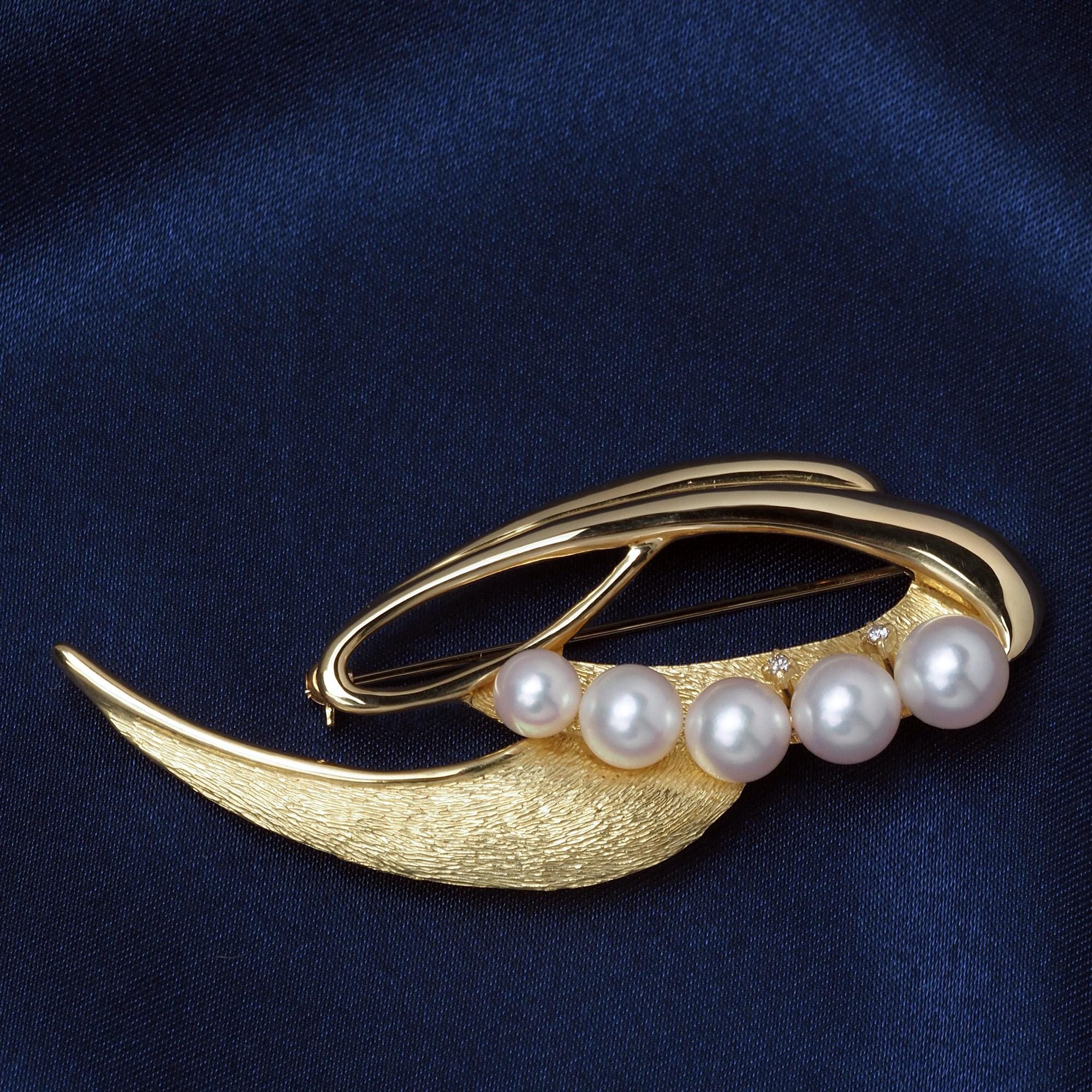 18kt Gold Brooch - Etsy