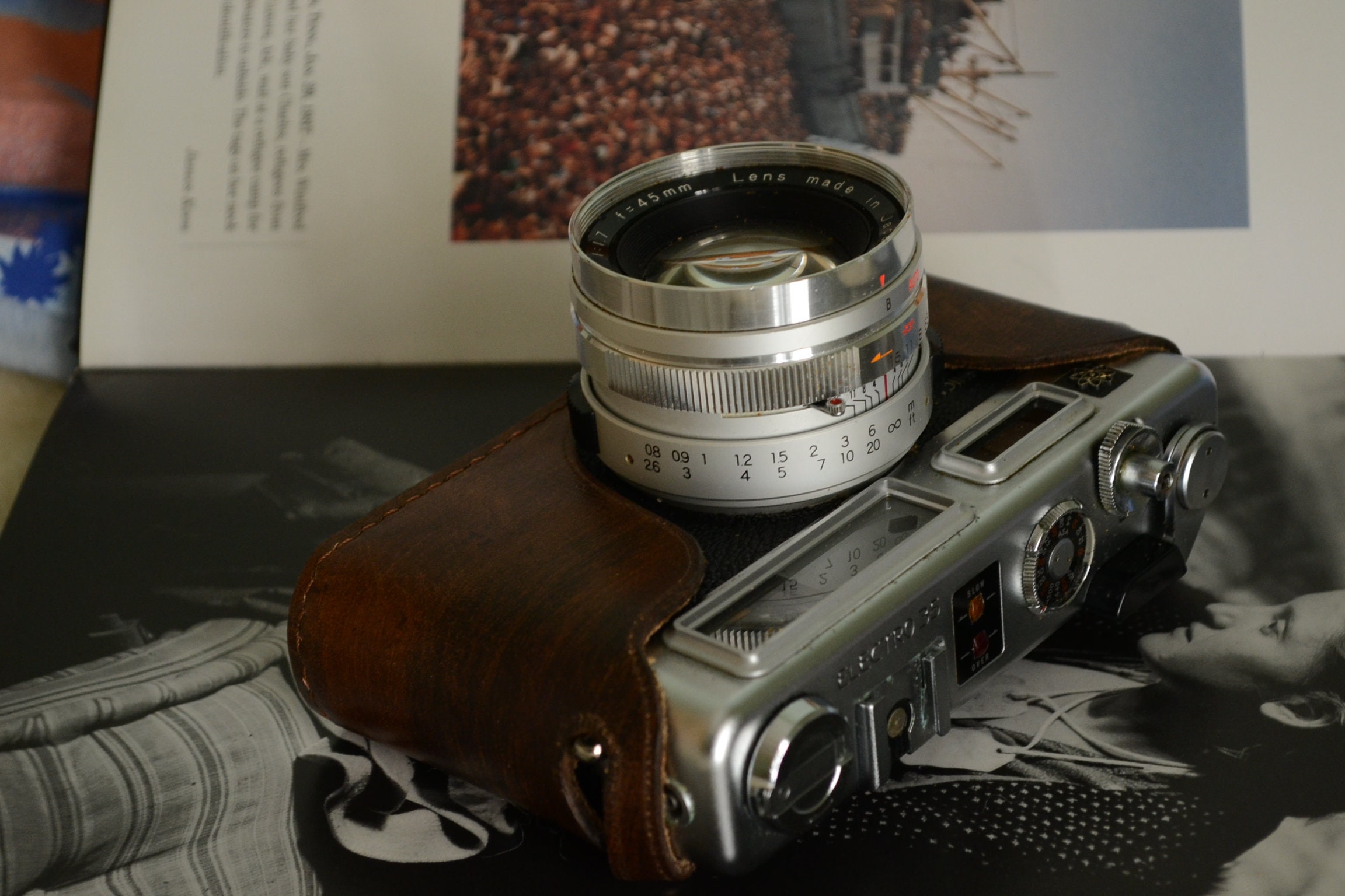 YASHICA ELectro 35 GS ケース付き カメラ レトロ Amazon.com : Handmade Genuine Real Leather Half Camera Case Bag