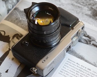 Vintage Exakta VX1000 Ihagee Dresden German 35mm Film Camera SLR