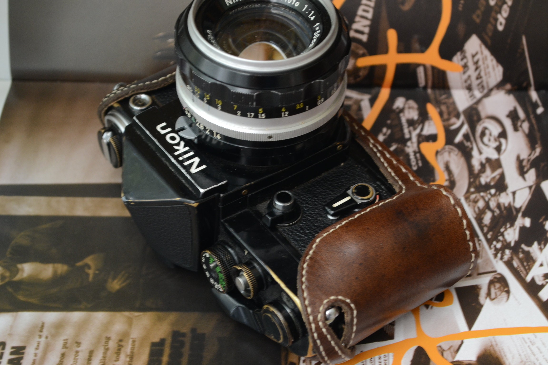 ☆完全動作☆美品　Nikon F2 50mm レザーケース＃272 グリップ付きニコンF2カメラ用レザーハーフケース - Etsy 日本