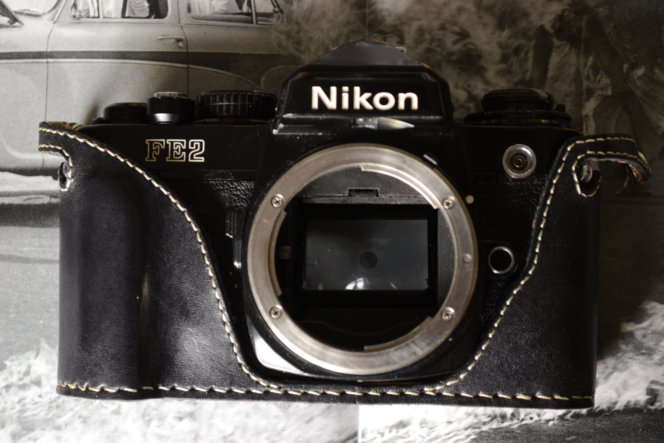 Nikon FM FM2 FE FE2 FM3a用グリップ付きレザーハーフケース Nikon FM FM2 FE FE2 FM3a用グリップ付きレザーハーフケース