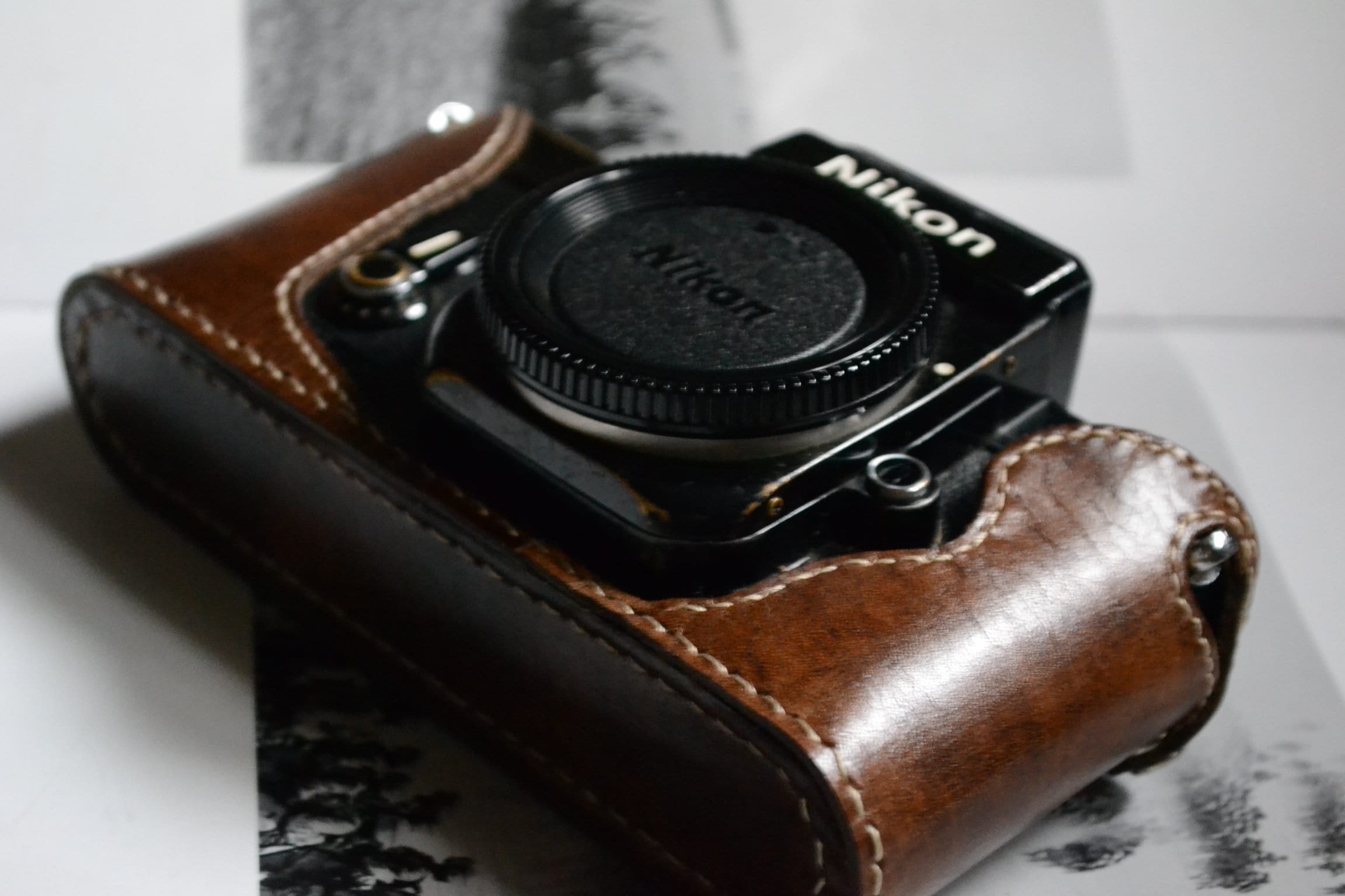 Nikon F2 本体とケース Amazon | TP Original Nikon F2 F2A F2AS 専用 ブルタイプ 本革