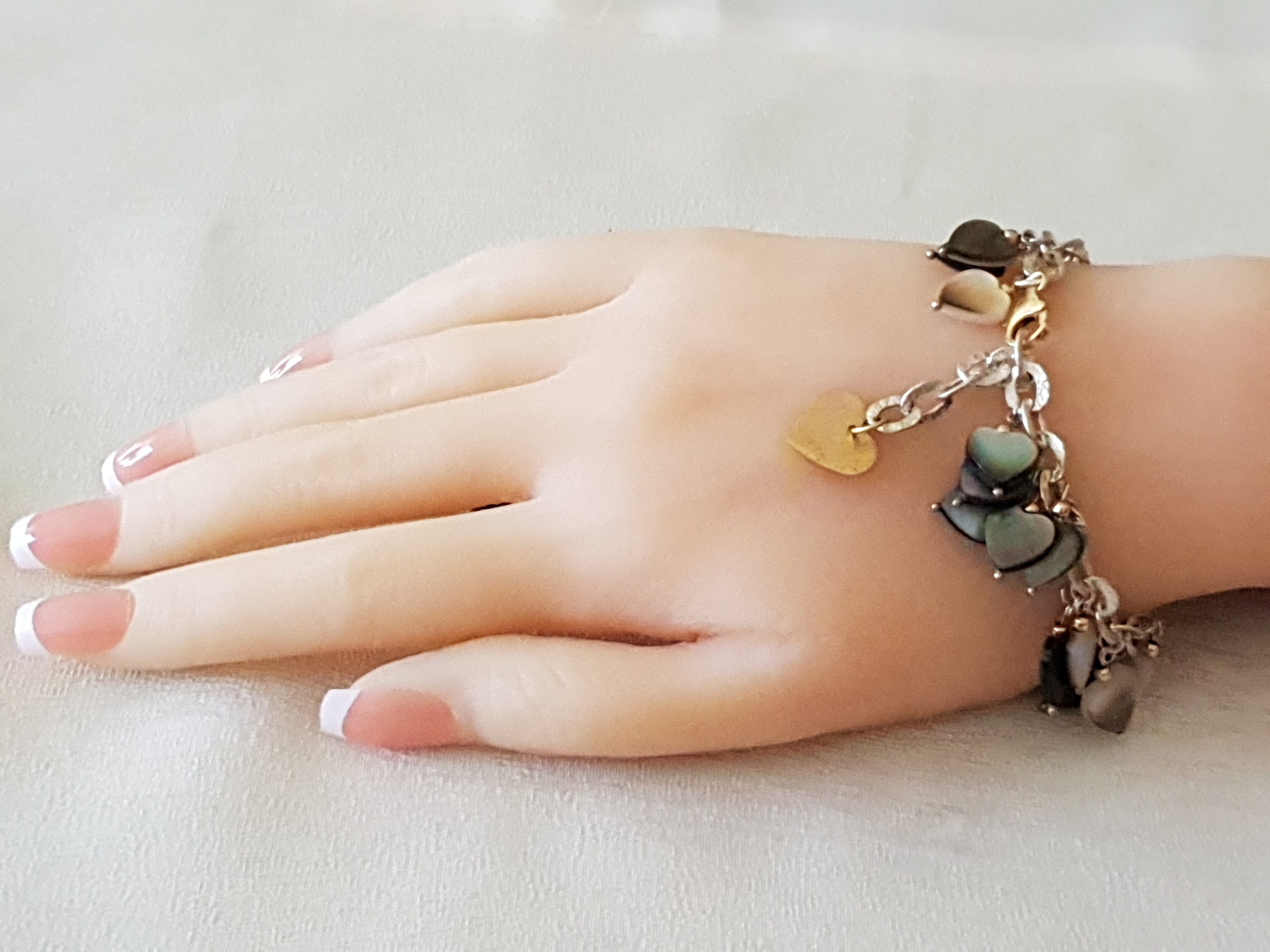 FULL HEART MOTHER OF PEARL BRACELET
