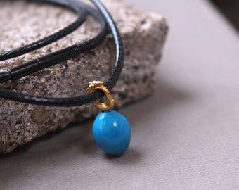 Turquoise Pendant Necklace – Gold-Plated, Black Leather Cord