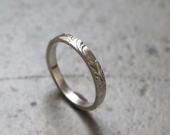 Bague martelée pour Kate