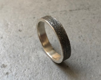 BAGUE POUR HOMMES TEXTURE, bague en argent recyclé, ensemble d'alliances, bague de fiançailles, bague, bague martelée noire, alliances rustiques hommes