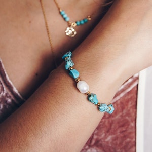 Turquoise nuggets and freshwater pearl bracelet
