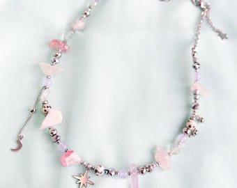 Handgemaakte hemelse ketting met kralen, kristallen, edelstenen, maan en ster, sprookjesachtige vibes sieraden