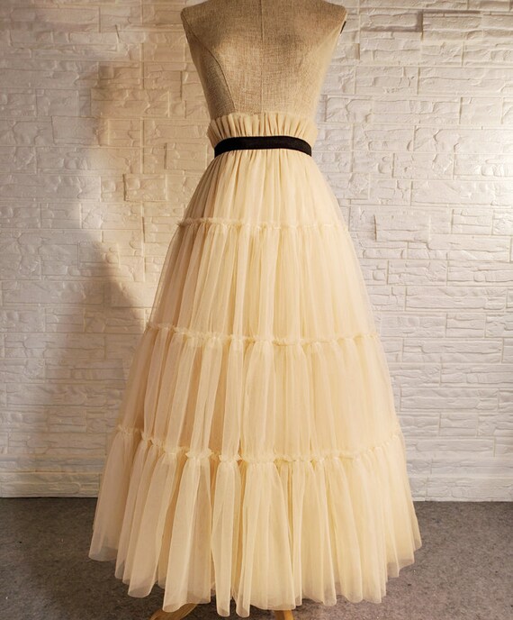 Layered sales flowy skirt