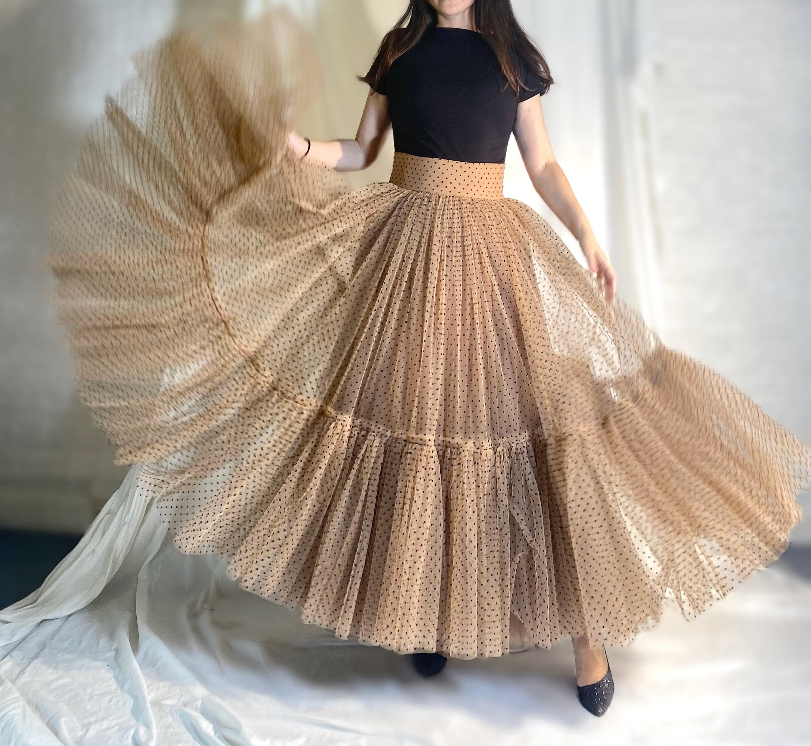 Gold tulle skirt hotsell