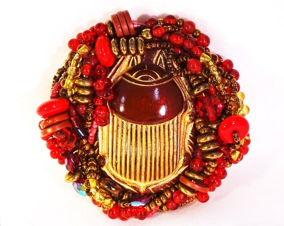 Lovely caged pin with vintage glass scarab center… - image 1