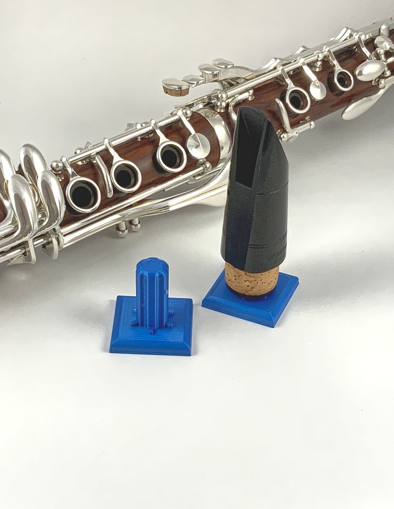 Clarinet mouthpiece display and drying stand image 2