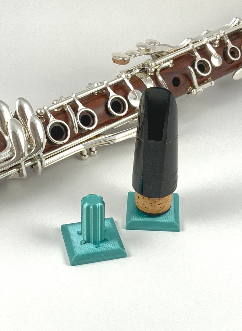 Clarinet mouthpiece display and drying stand green turquoise