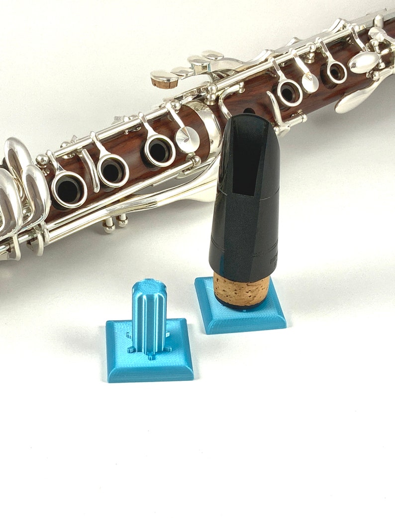 Clarinet mouthpiece display and drying stand blue turquoise