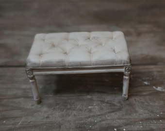 Miniatur-Polsterhocker – handbemalte Vintage-Brocante-Dekoration