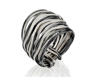 Anillo de plata de ley con alambre enrollado, hecho a mano - Diseño bohemio ancho