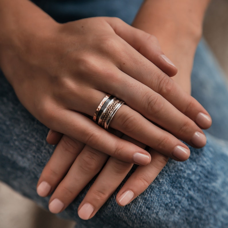 SPIRA Handcrafted Vintage Design Two Tone Solid 9k Yellow /& Rose Gold And 925 Sterling Silver Spinner Ring