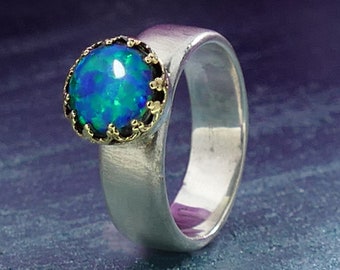 Opal Sparkle: Unique Two-Tone Statement Ring