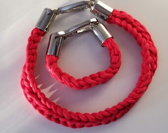 T-Shirt Yarn Necklace and Bracelet Set Red