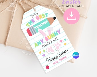 Puede incluir: Etiqueta de regalo para maestro de Pascua imprimible con un lápiz, orejas de conejo y huellas de patas. La etiqueta dice "¡Eres el mejor maestro que cualquier conejito podría pedir!" y "¡Feliz Pascua! Con cariño, Sophia".