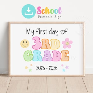 First Day of 3rd GRADE Sign, RETRO 3rd Grade Printable sign, Back to School Sign, 1st day of third grade Chalkboard Rainbow pastel CRAY103