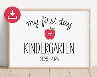 Erster Schultag Schild KINDERGARTEN, Erster Tag des Kindergartens Kreidetafel Apfel BW101
