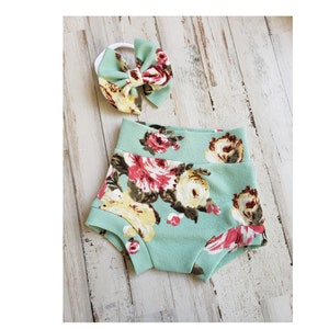 Bummie und Schleife Sets | Seegrün Floral | Baby und Kleinkind Bummie Set | Geblümte Baby Shorts | Babyparty | Boho Baby | Frühlingsgrün | Rosa