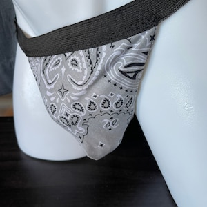 Męska szara chusteczka Bandana Jockstrap z kodem LGBTQ