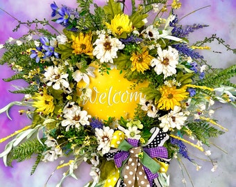 Welcome Flower Wreath for front door, Farmhouse Wreath, Wreaths, Door Wreath, Spring Wreath