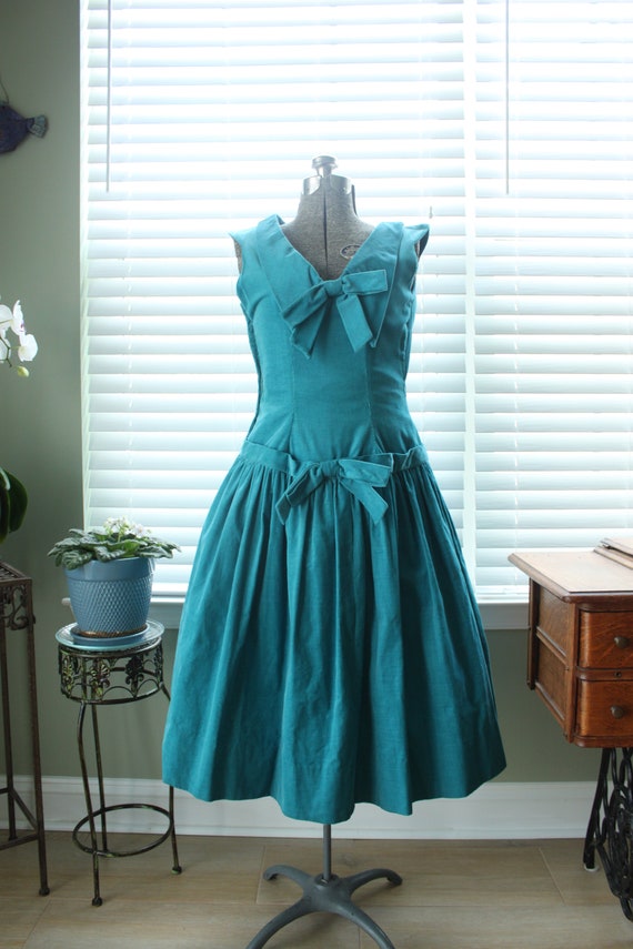 1950s Teal Corduroy Dress with Dropwaist and Sail… - image 2