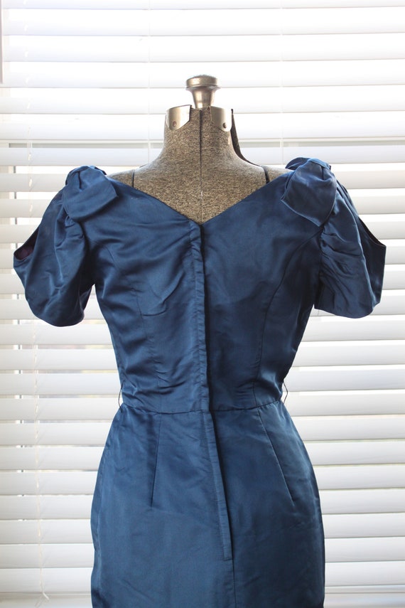 1960s Deep Blue Wiggle Dress with Sleeve Cut Outs… - image 7