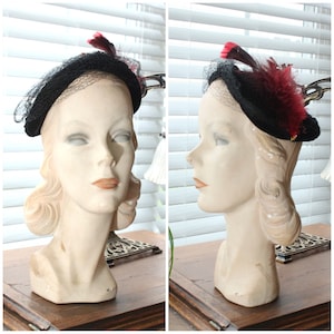 1940s cappello di velluto nero con piume